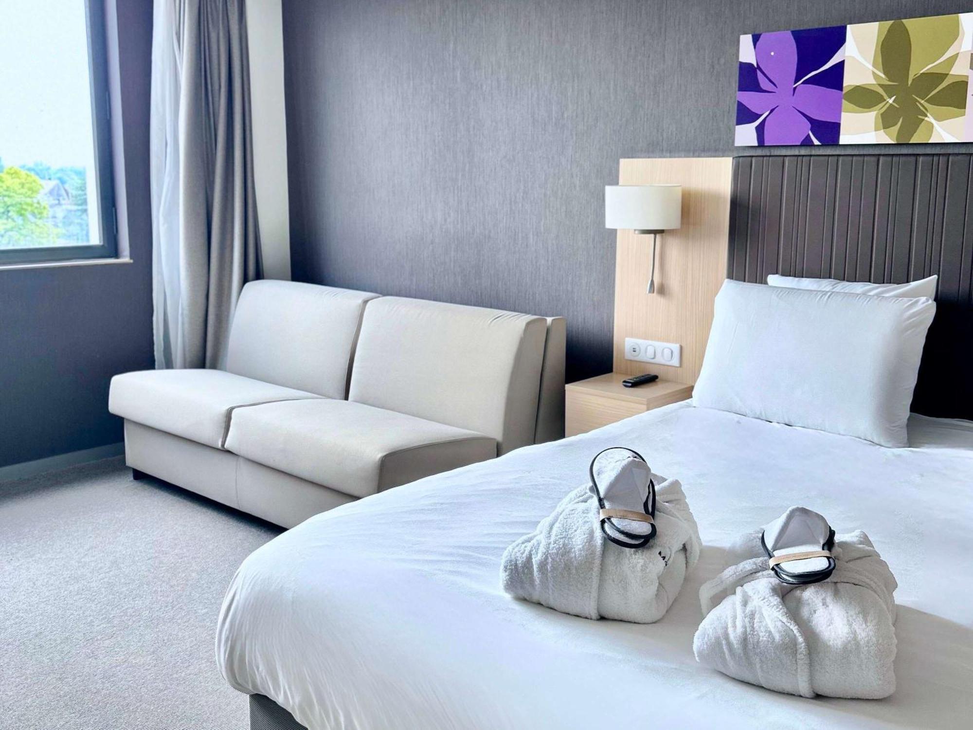 Mercure Valenciennes Centre Buitenkant foto